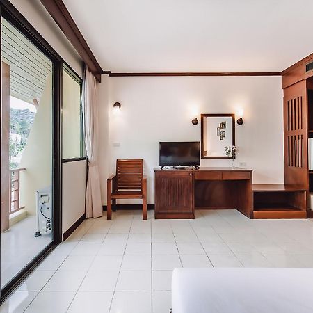 Bauman-Ville Hotel Patong Kültér fotó