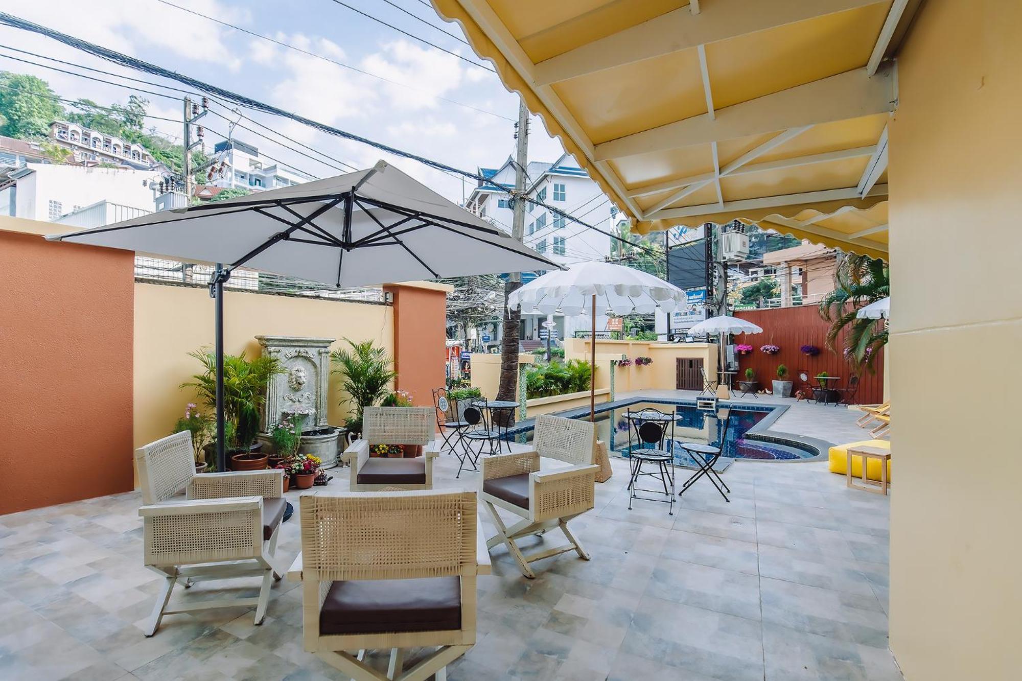Bauman-Ville Hotel Patong Kültér fotó